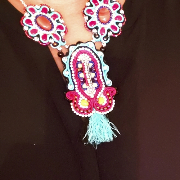 Handmade soutache and beaded necklace - Picture 2 of 3